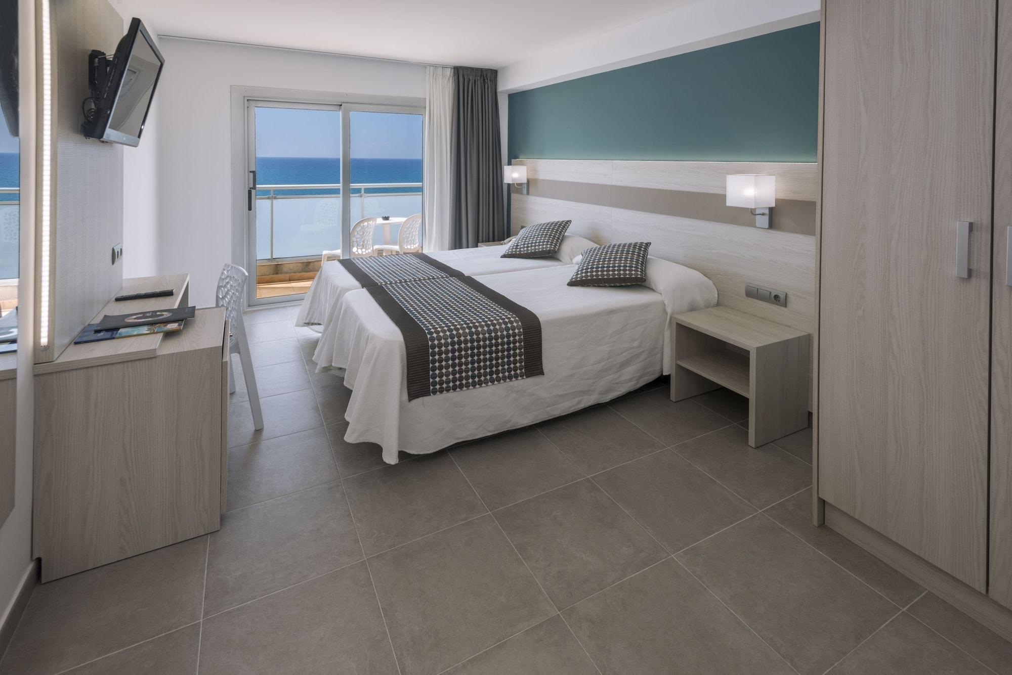 4r Miramar Hotel 3*