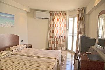 4r Miramar Hotel